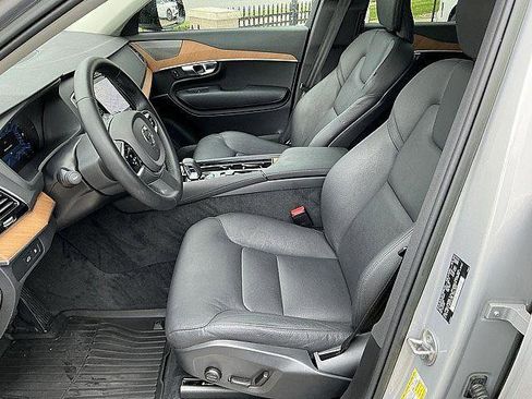 Certified 2023 Volvo XC90 T8 Plus w/ Protection Package Premier AWD/4WD image 15
