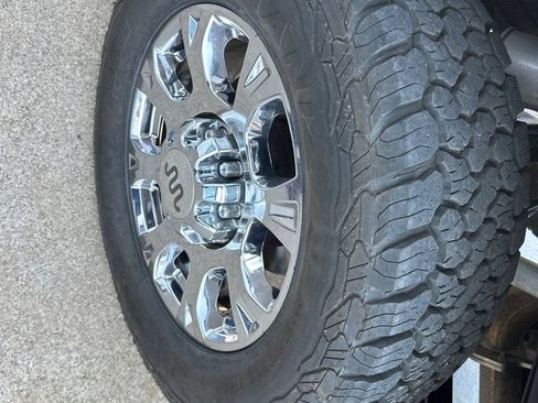 Used 2015 Ford F250 King Ranch w/ FX4 Off-Road Package image 21