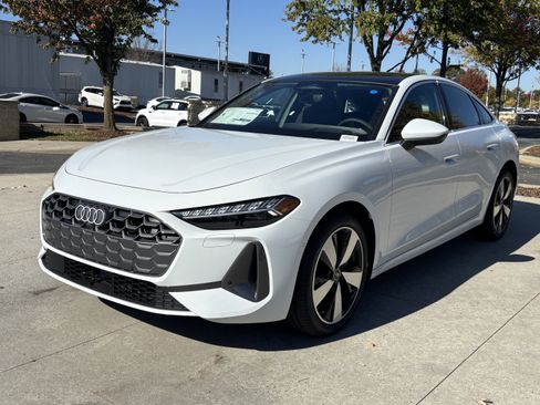 Used 2025 Audi A5 2.0T Premium Plus w/ Premium Plus image 5