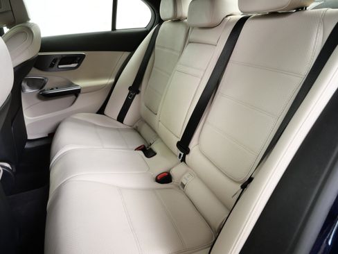 Certified 2022 Mercedes-Benz C 300 4MATIC Sedan image 17
