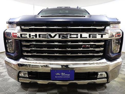 Used 2022 Chevrolet Silverado 3500 LTZ w/ LTZ Convenience Package image 3