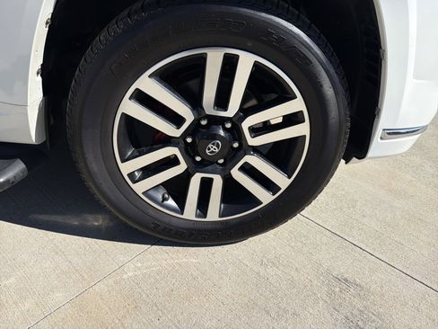 Used 2017 Toyota 4Runner Limited image 13