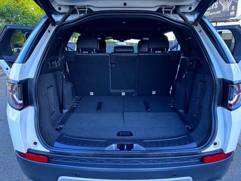 Used 2015 Land Rover Discovery Sport HSE Luxury image 15