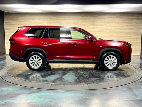 Used 2025 Toyota Grand Highlander AWD image 26