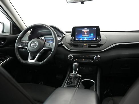 Used 2021 Nissan Altima 2.5 SV FWD image 10