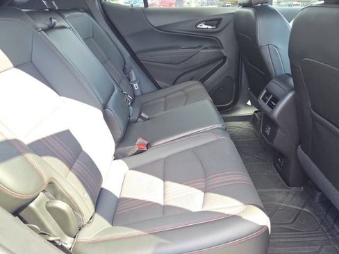 Used 2024 Chevrolet Equinox RS FWD image 28