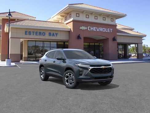 New 2026 Chevrolet Trax LT w/ Driver Confidence Package image 25