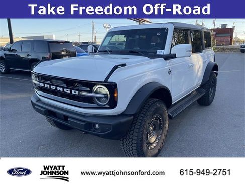 New 2025 Ford Bronco Outer Banks w/ Sasquatch Package image 7