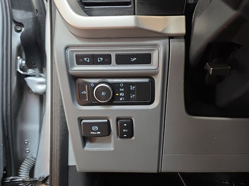 Used 2022 Ford F150 XLT w/ Equipment Group 302A High image 29