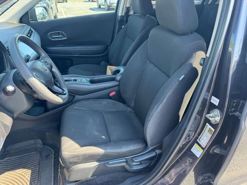 Used 2016 Honda HR-V EX image 12