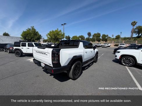 Used 2025 GMC Hummer EV 2X AWD/4WD image 6
