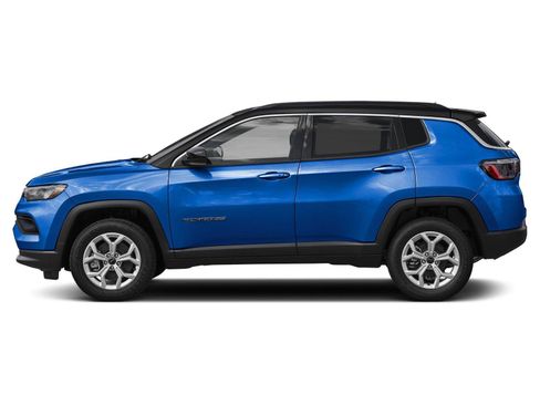 Used 2025 Jeep Compass Limited AWD/4WD image 3