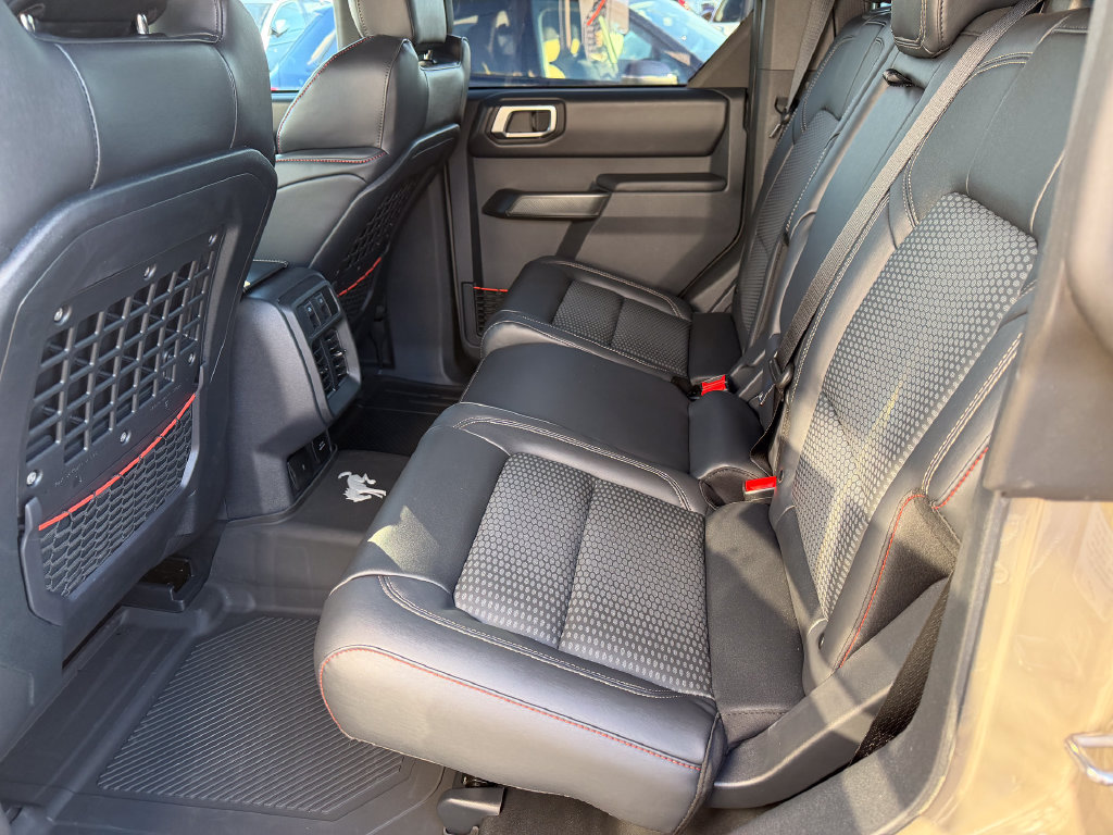 Used 2025 Ford Bronco Raptor AWD/4WD image 17