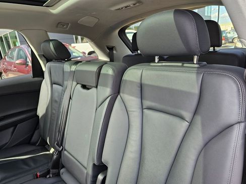 Used 2023 Audi Q7 3.0T Premium Plus image 11