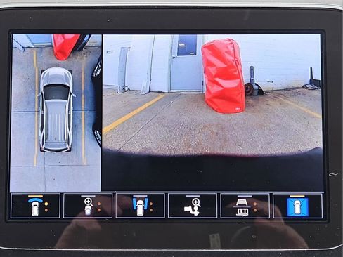 Used 2022 Chevrolet Equinox Premier AWD/4WD image 7
