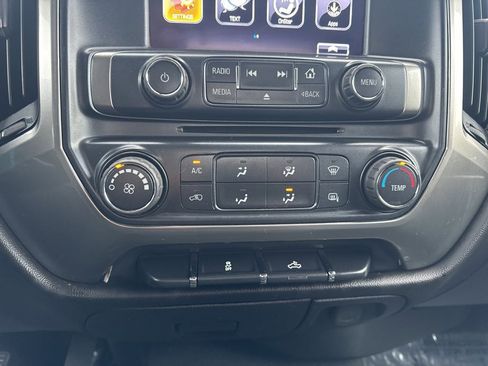 Used 2019 Chevrolet Silverado 1500 LT image 24