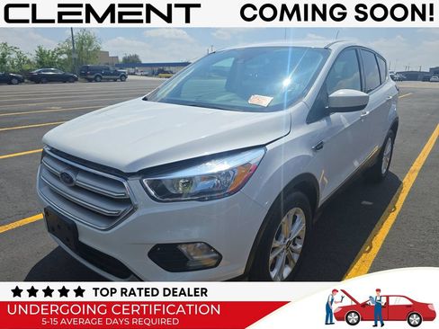 Used 2019 Ford Escape SE FWD image 1