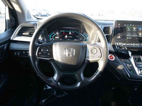 Used 2024 Honda Odyssey EX-L image 21