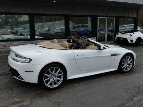 Used 2015 Aston Martin V8 Vantage S image 5