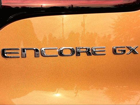 Used 2024 Buick Encore GX Sport Touring w/ Comfort Package image 32