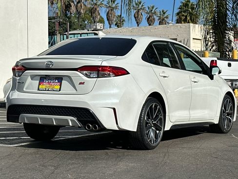 Used 2020 Toyota Corolla SE image 4