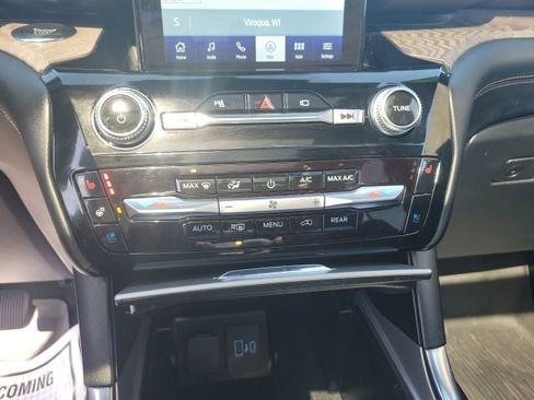 Used 2022 Ford Explorer Platinum w/ Equipment Group 601A image 18