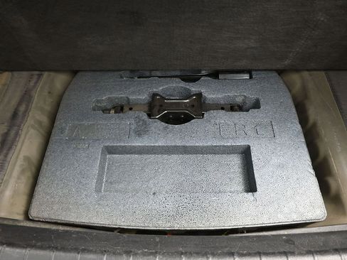 Used 2024 Nissan Altima 2.5 SV image 17