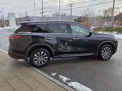 Certified 2025 INFINITI QX60 Pure image 14