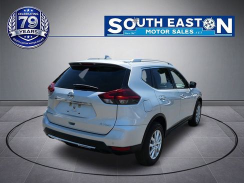 Used 2019 Nissan Rogue SV AWD/4WD image 6