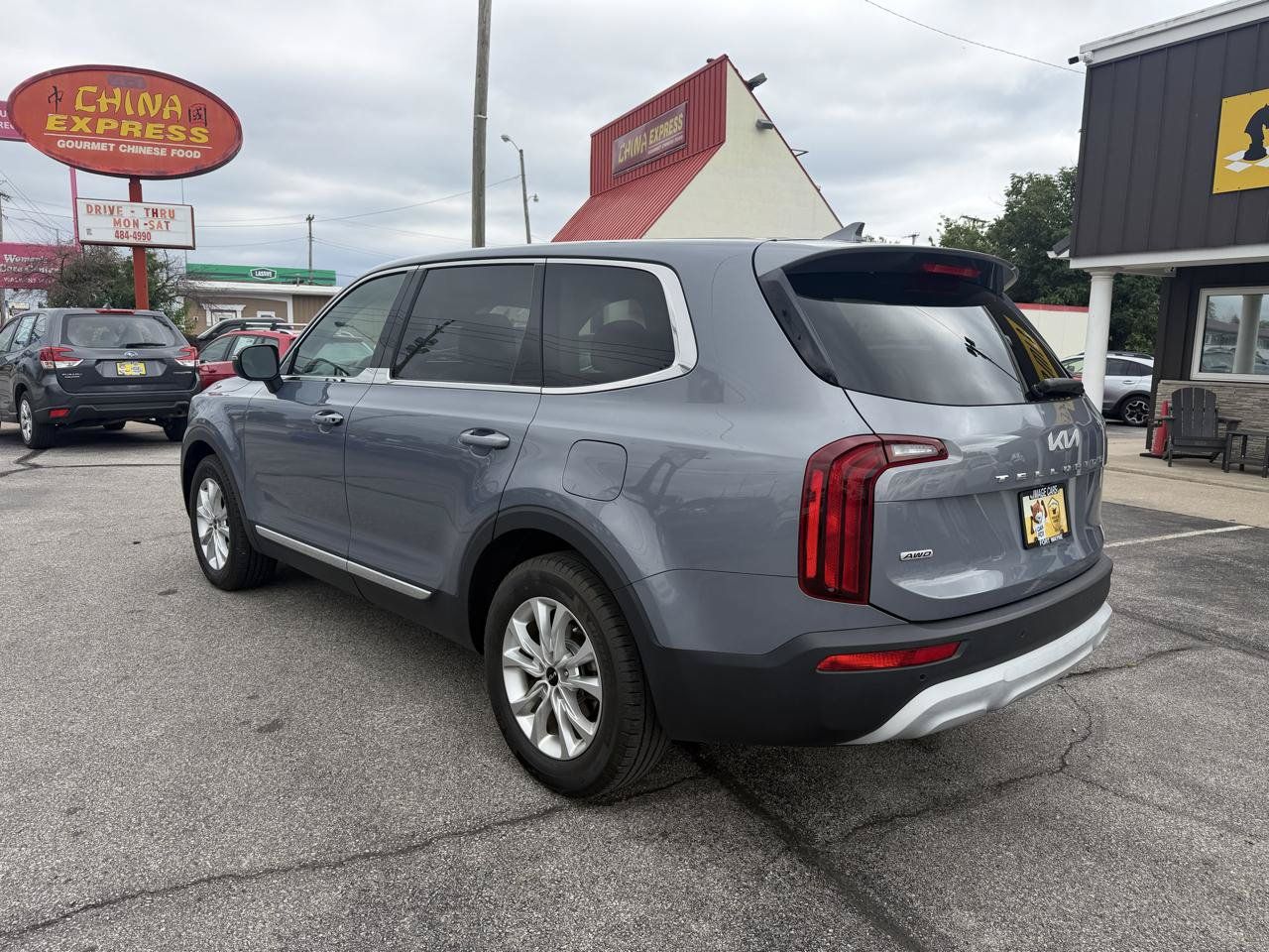 Used 2022 Kia Telluride LX AWD/4WD image 8