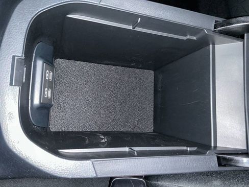 Certified 2025 Toyota RAV4 XLE AWD/4WD image 25
