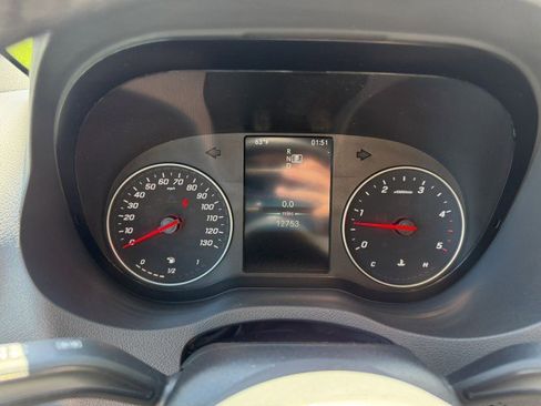 Used 2022 Mercedes-Benz Sprinter 2500 image 39