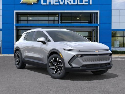 New 2026 Chevrolet Equinox EV LT image 7