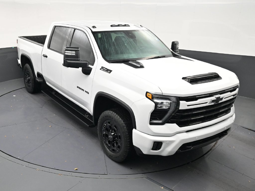 Used 2024 Chevrolet Silverado 2500 LTZ w/ LTZ Plus Package AWD/4WD image 18