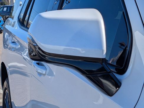 Used 2021 Chevrolet Tahoe Z71 w/ Z71 Signature Package image 11