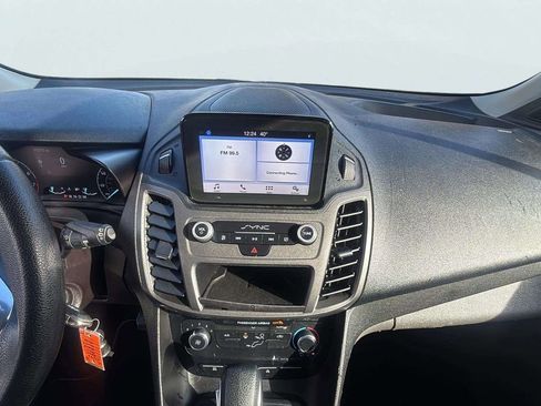 Used 2020 Ford Transit Connect XLT image 10