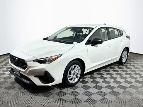Used 2024 Subaru Impreza 2.0i AWD/4WD image 3