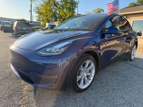 Used 2020 Tesla Model Y Long Range image 8