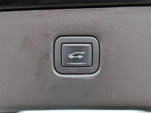 Used 2023 Chevrolet Blazer LT w/ Convenience Package AWD/4WD image 17