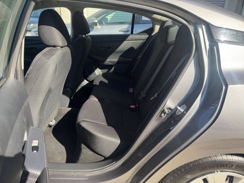 Used 2025 Nissan Sentra S FWD image 21