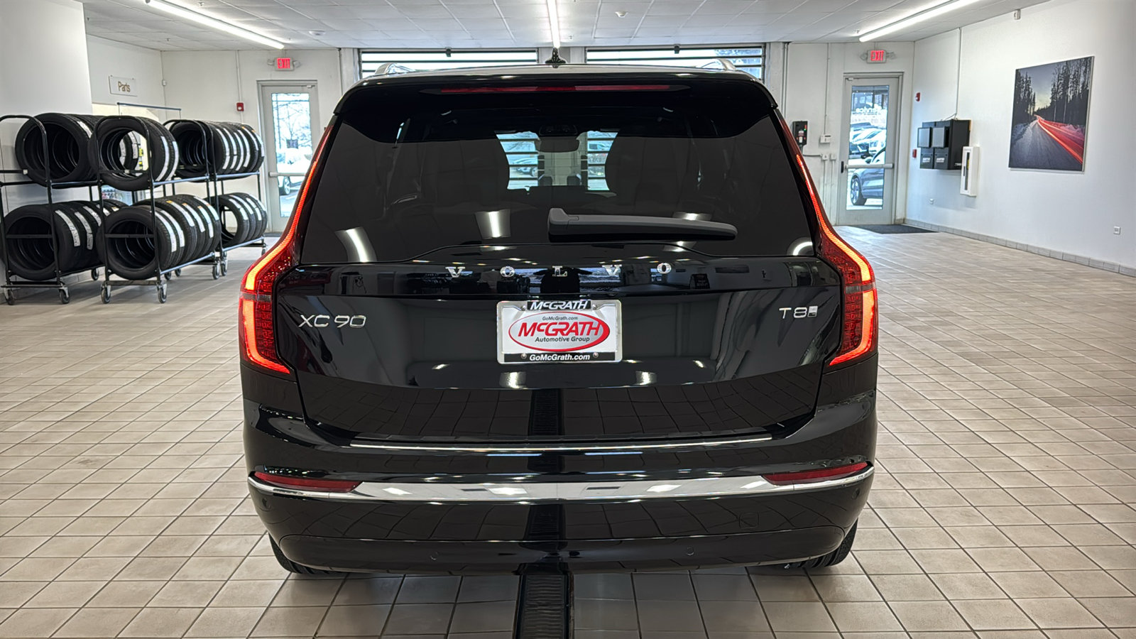 New 2026 Volvo XC90 T8 Plus w/ Protection Package Premier AWD/4WD image 6