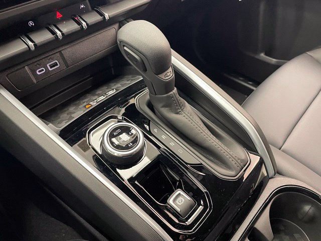 New 2026 Chevrolet Colorado Trail Boss AWD/4WD image 14