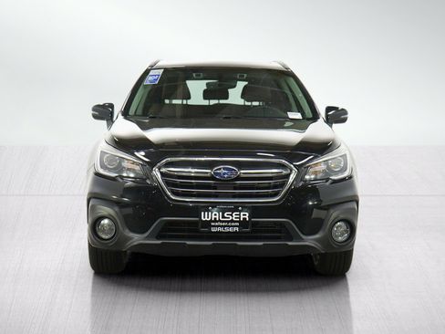Used 2018 Subaru Outback 2.5i Touring w/ Popular Package #3 AWD/4WD image 8