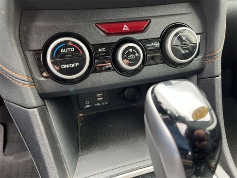 Used 2022 Subaru Crosstrek 2.5i Limited w/ Moonroof Package 2 image 18