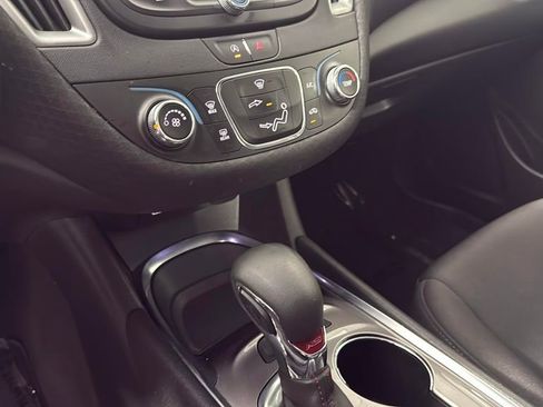 Used 2021 Chevrolet Malibu RS image 21