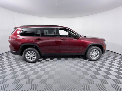 New 2025 Jeep Grand Cherokee L Laredo image 8