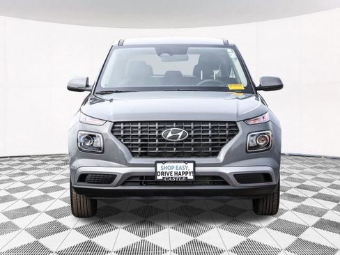 Certified 2023 Hyundai Venue SE image 7