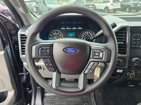 Used 2017 Ford F150 XLT AWD/4WD image 19