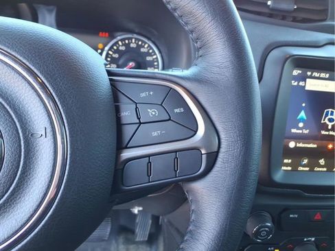 Used 2019 Jeep Renegade Limited w/ Quick Order Package 22P image 23