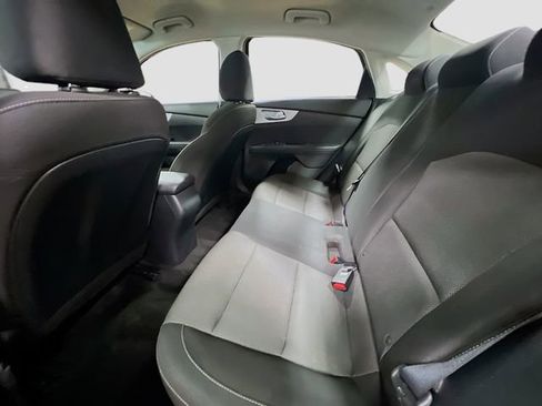 Certified 2024 Kia Forte LXS FWD image 23